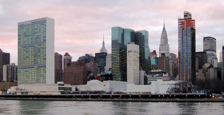 Photo: United Nations Headquarters in New York City, view from Roosevelt Island